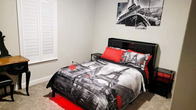 Scherrie's room