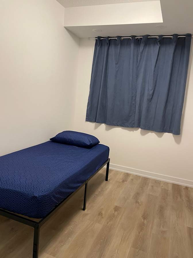 Mona's room