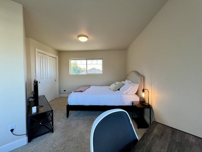 Dan's room