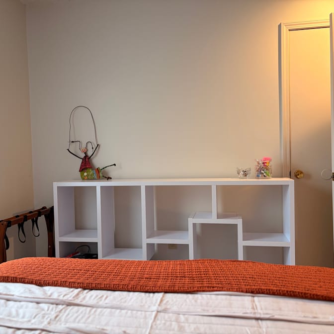 Beth Jacobson's room