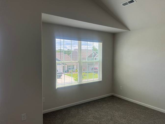 Alcove Rooms's room