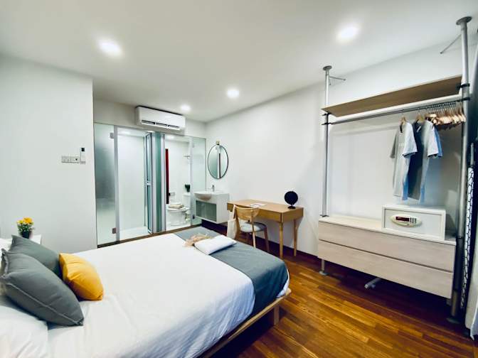 Kelly's room