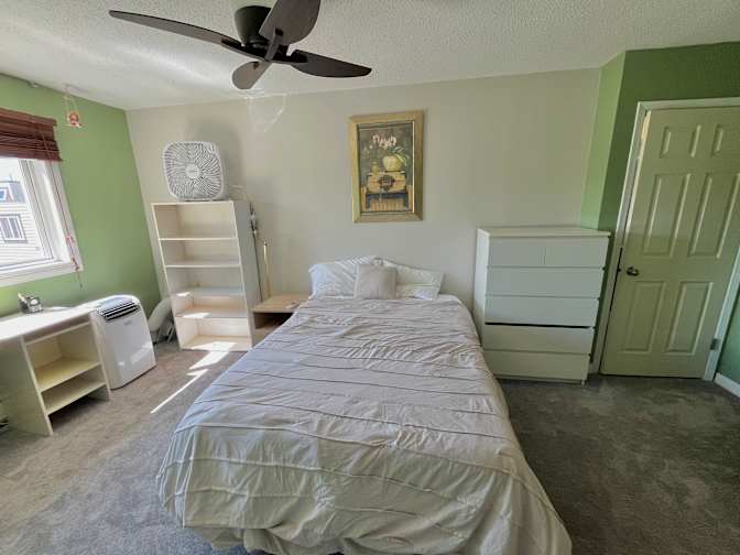Alexa Gregory's room