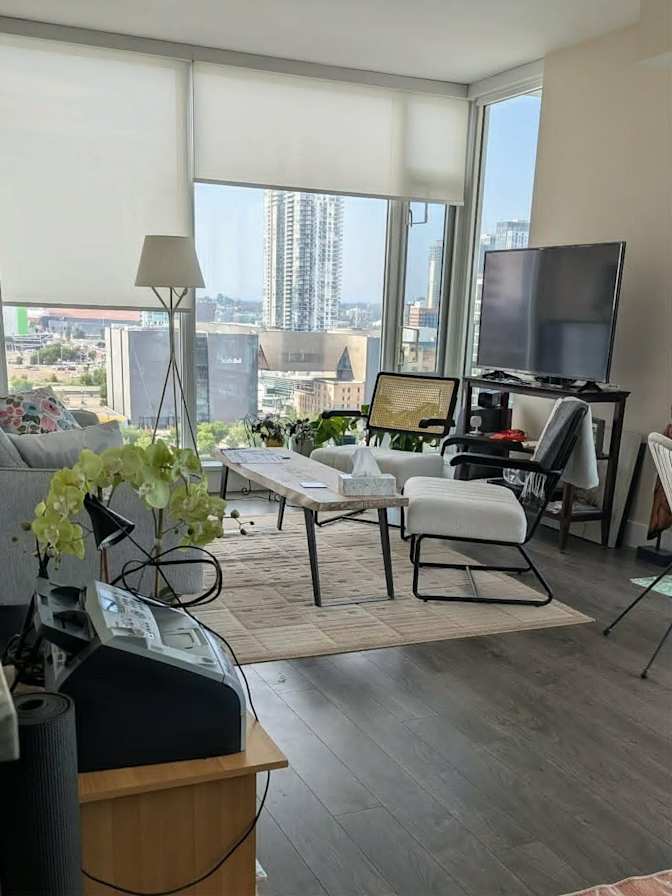 Janine Cardenas's room