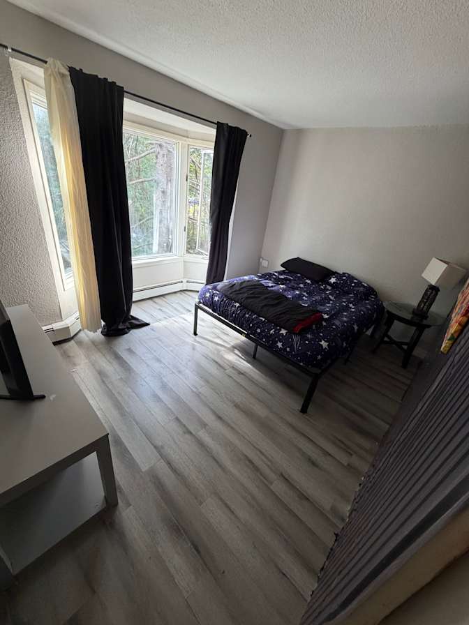 Sam's room