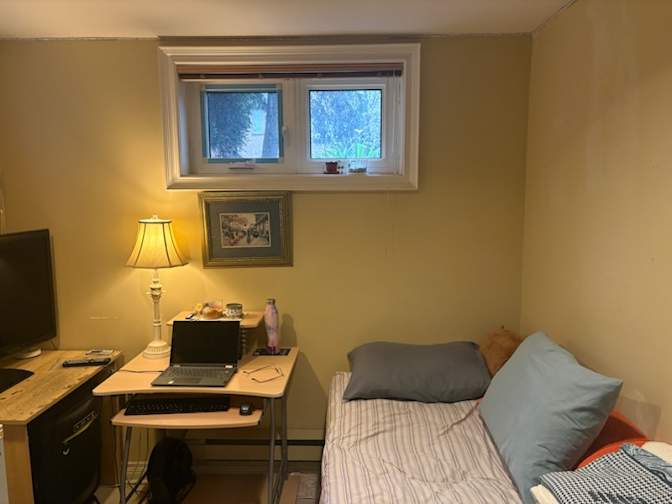 KEVIN's room