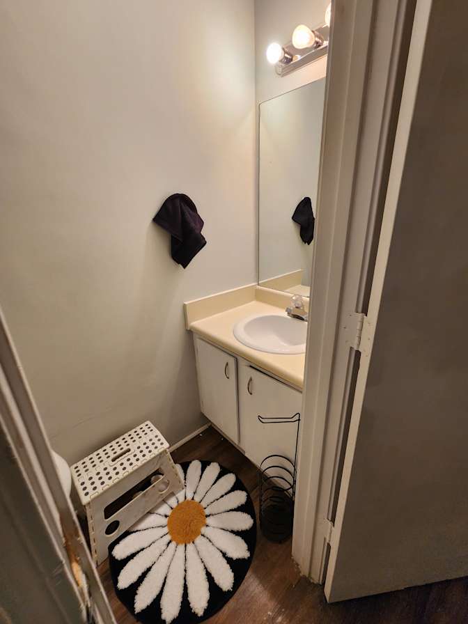 CL&C Property Management and Consulting's room