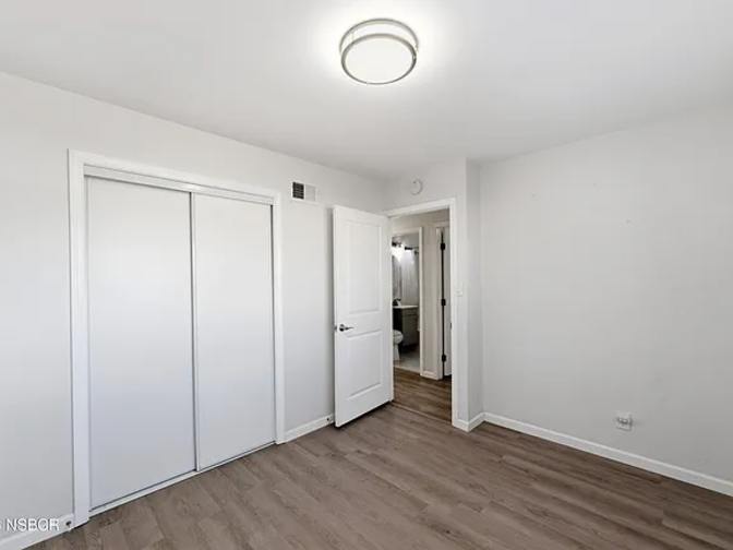 Jen's room