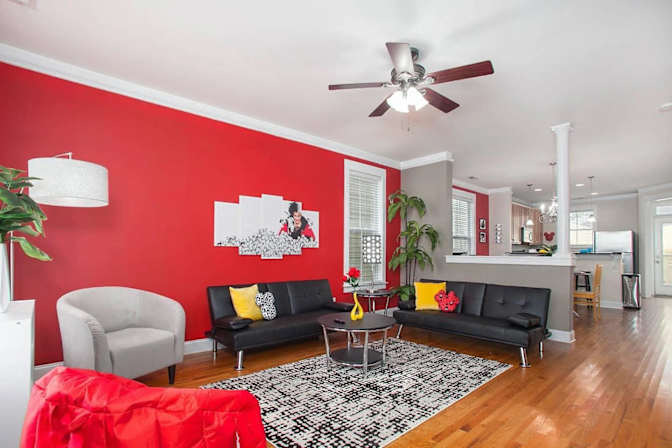 Alcove Rooms's room