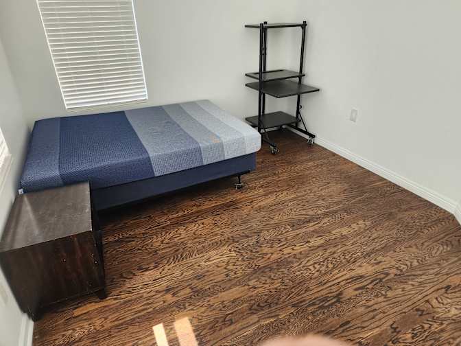 HOWARD's room
