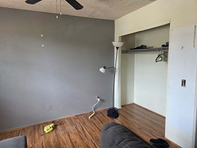J J's room