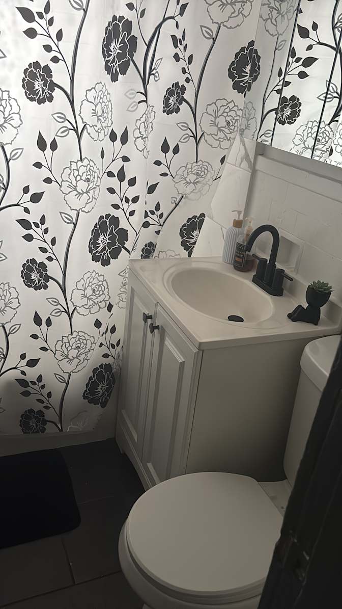 Yentl's room