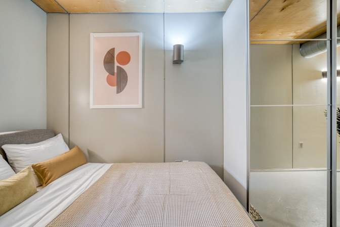 Sam June's room
