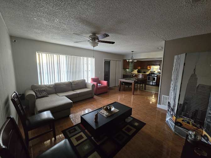 Juan's room