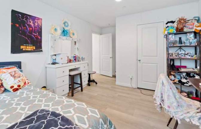 Ayerim  Valencia's room