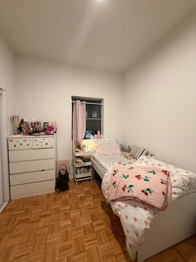 Noor karwal's room