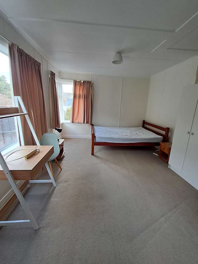 Queen Street Property's room