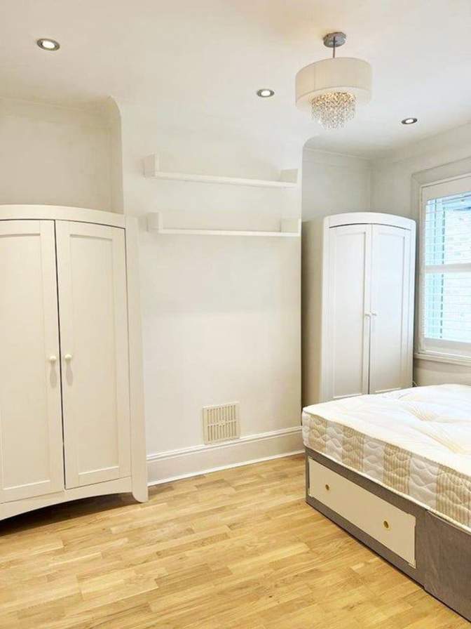 Jeanette's room