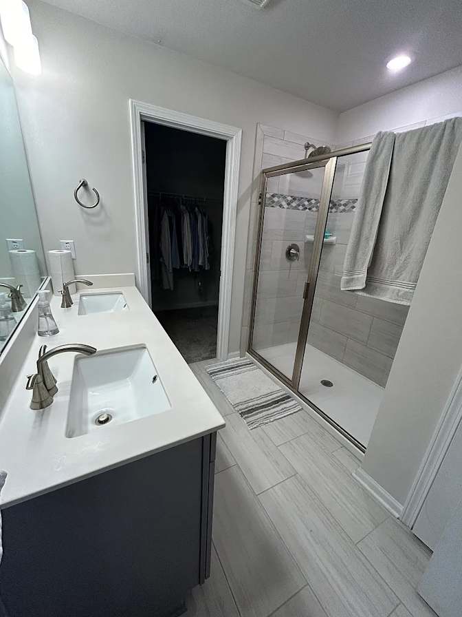 Alcove Rooms's room