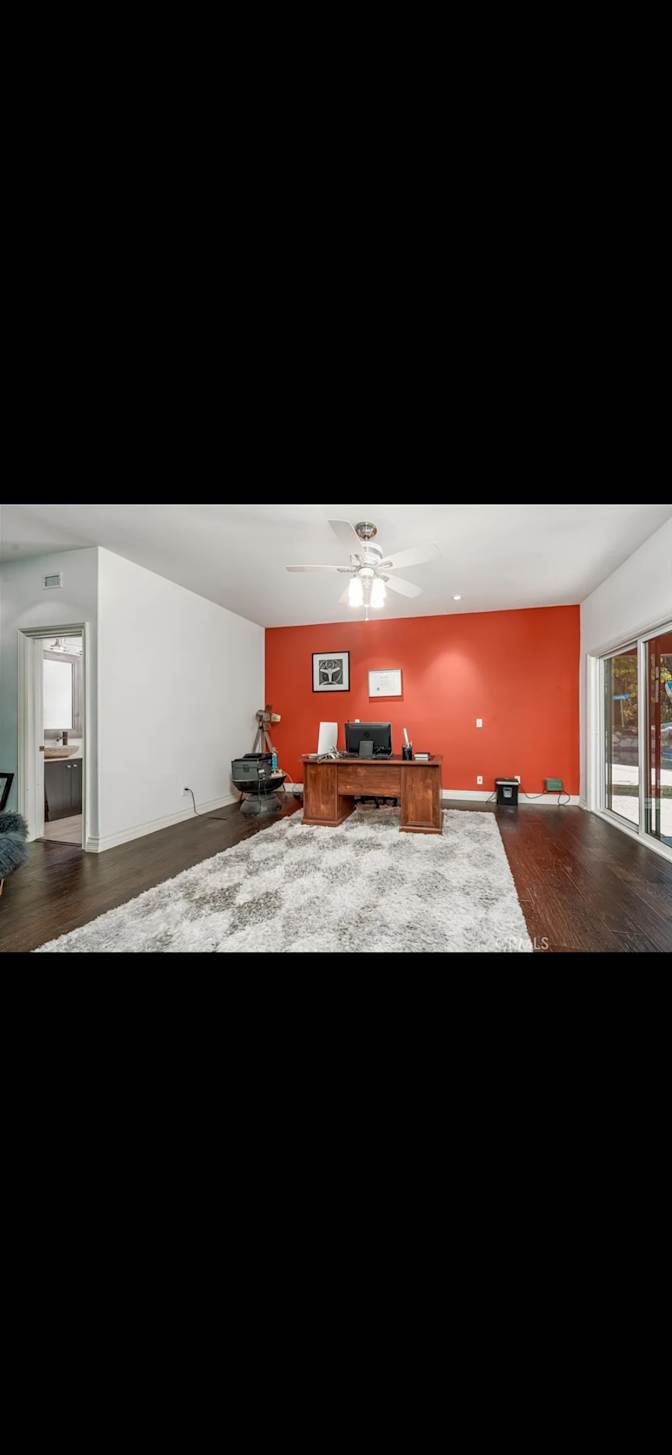 Sharona's room