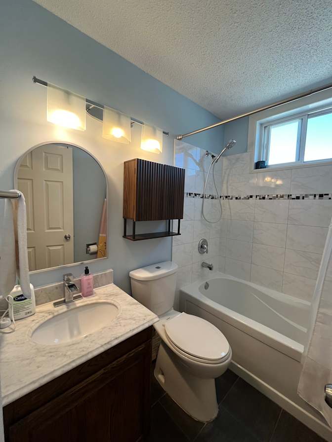 Alexa Gregory's room
