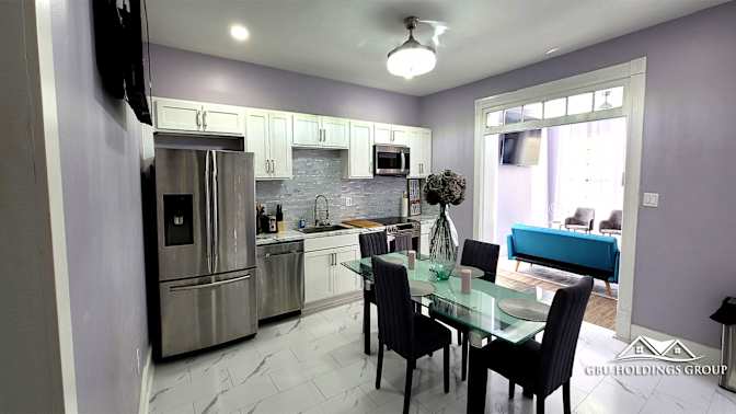 GBU Holdings Group's room