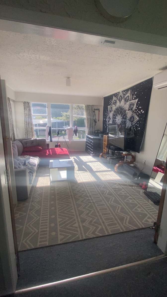 Annalise's room
