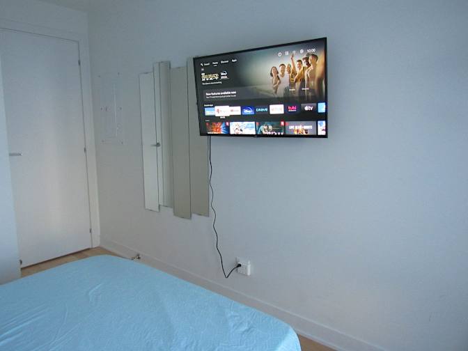 Eddy's room