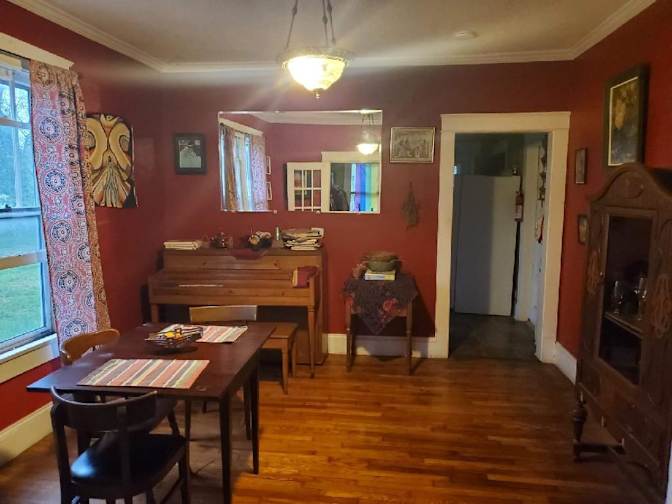 Andrea's room