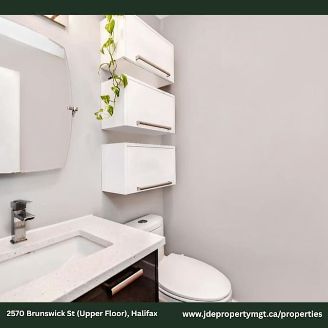 JDE Property Management Inc.'s room