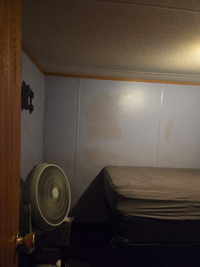 Sara's room