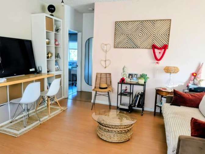 private bathroom for rent's room