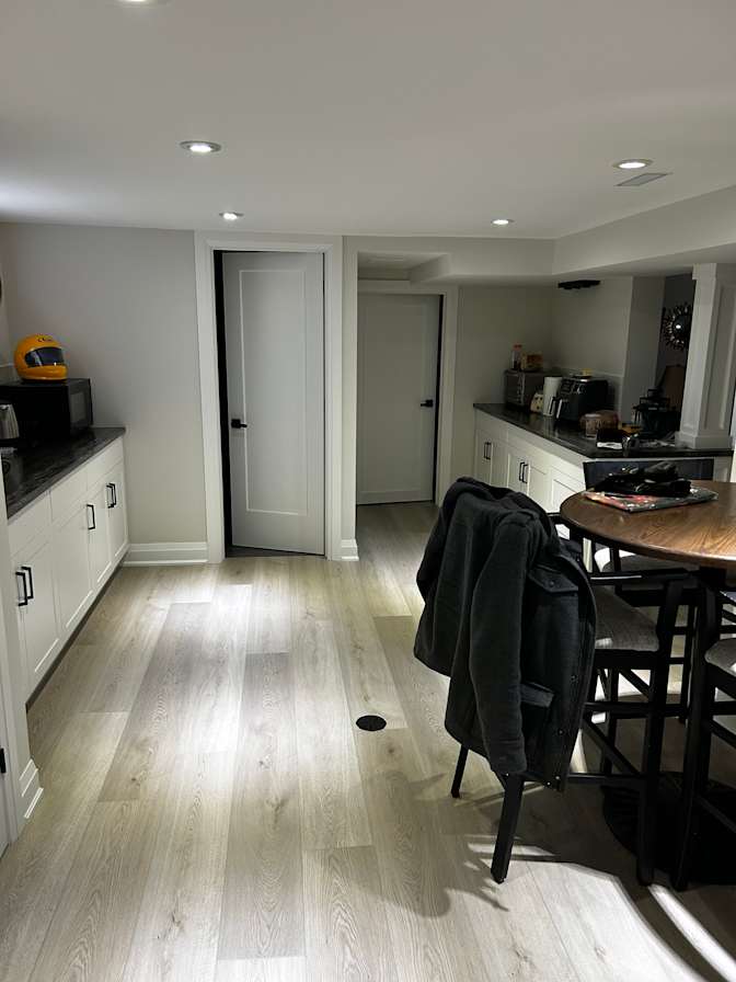 Thomas's room