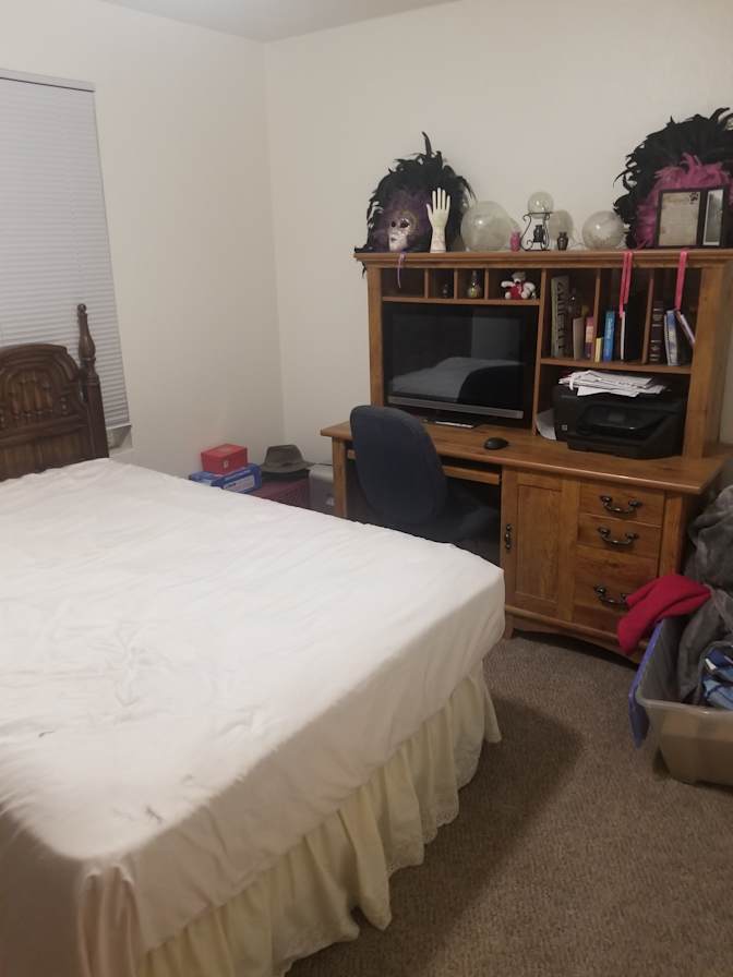 Linda's room
