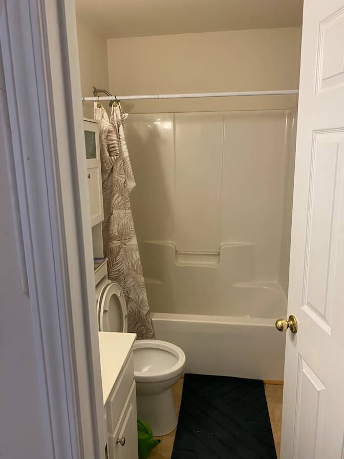 Alcove Rooms's room