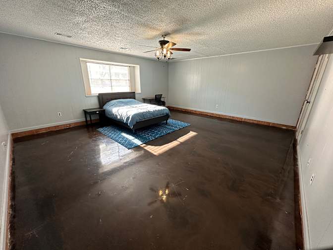 Lambert Guo's room