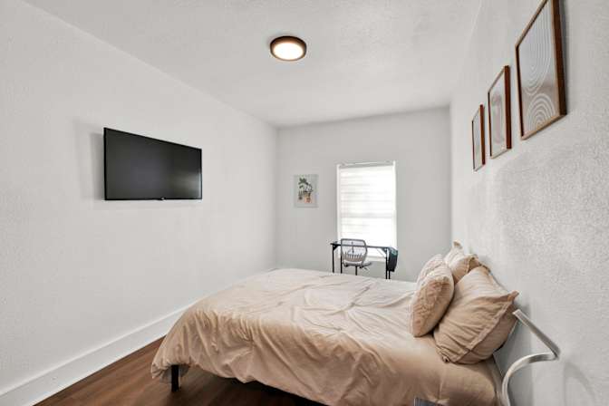 PadSplit's room