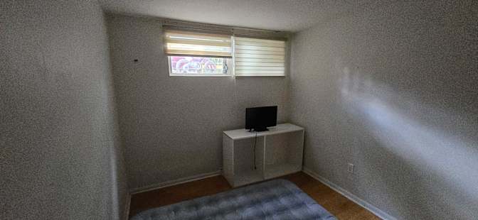 Yun Sim's room