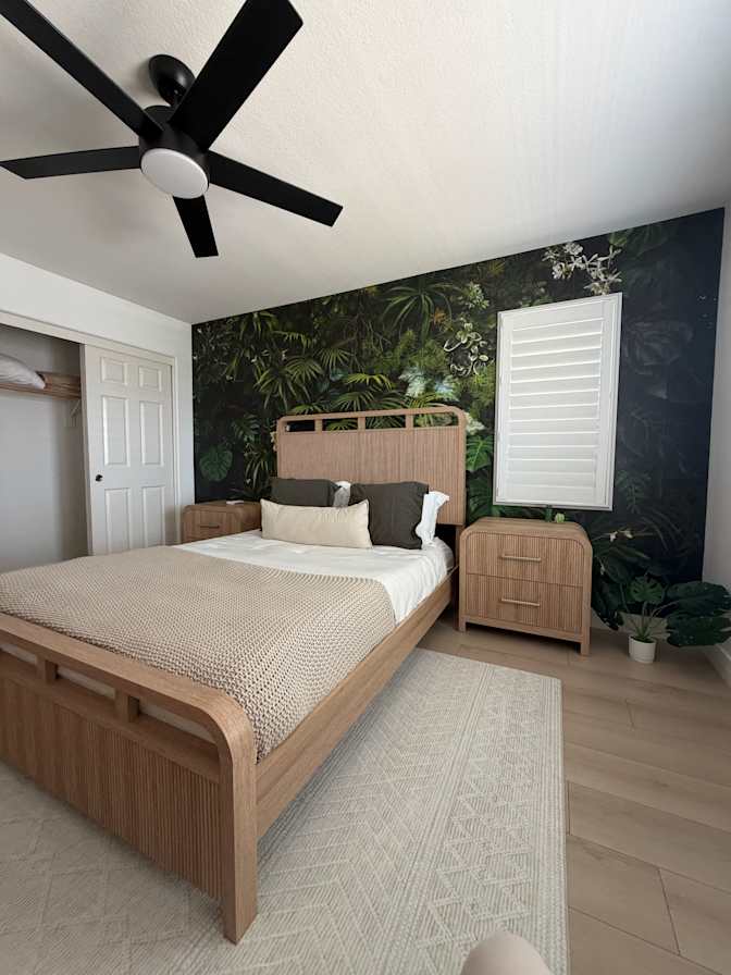 Cassandra Golde's room