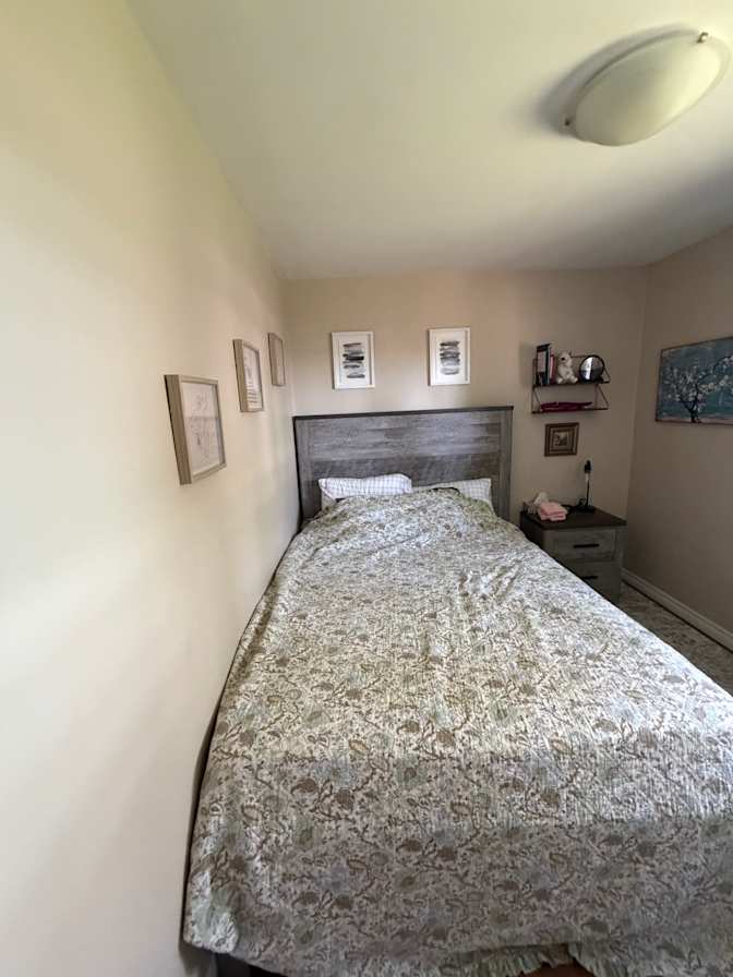 Steve's room
