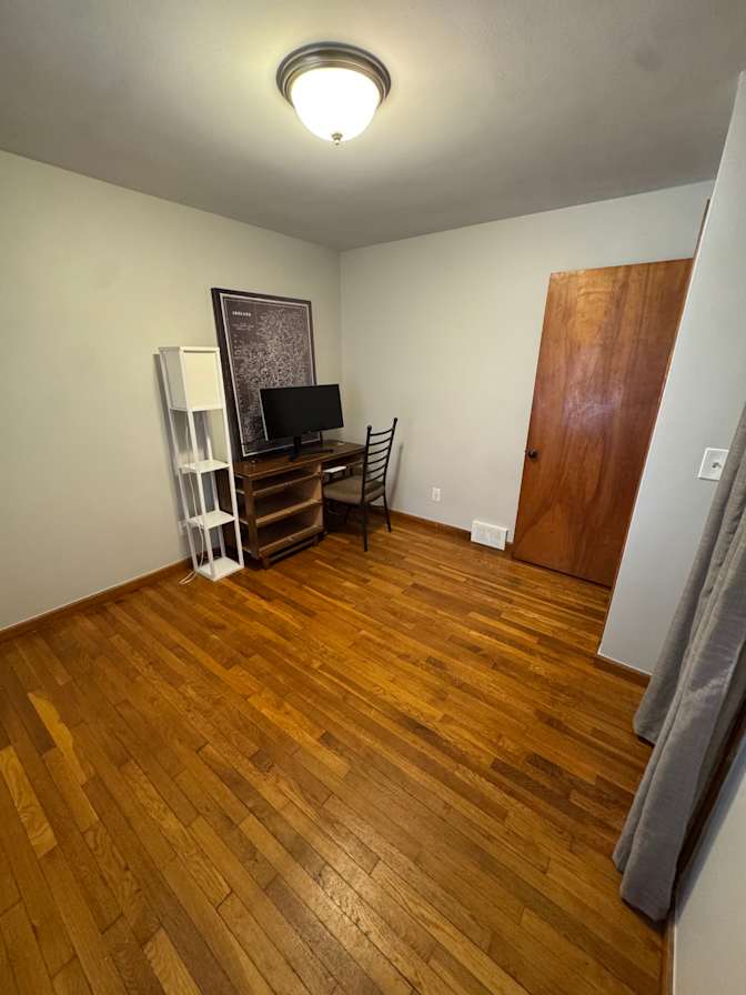 Andy Kapalin's room