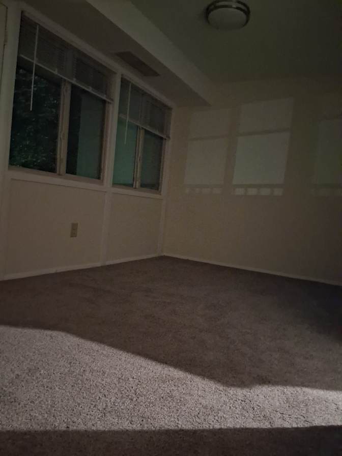 Dee's room