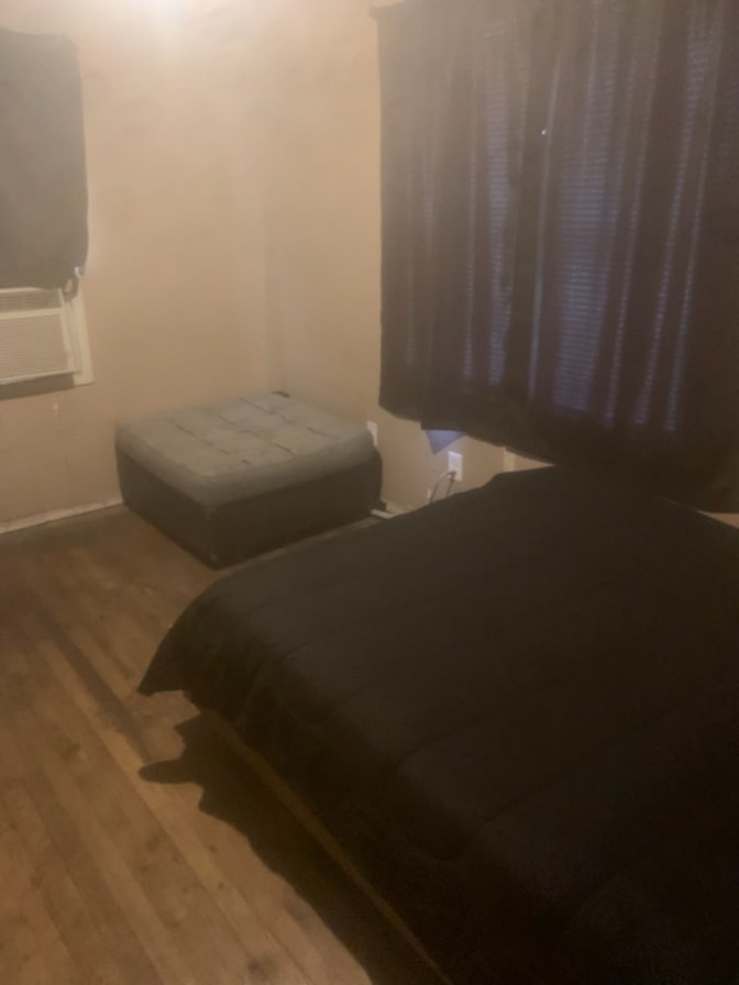 Quincy Lusk's room