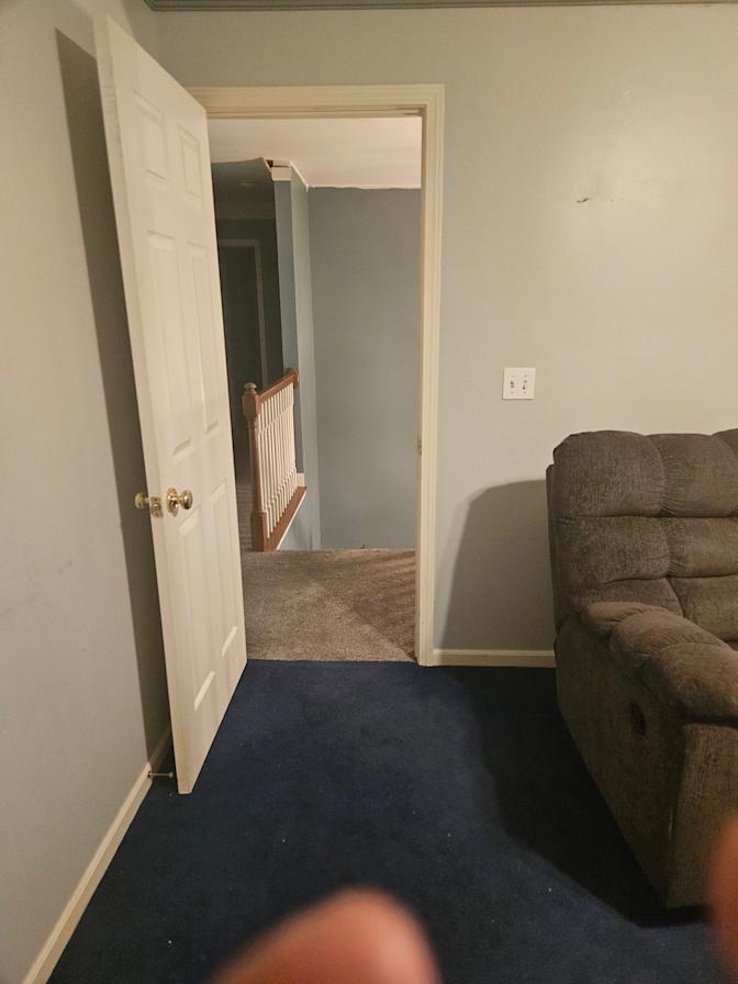 Debra L Kudrycki's room