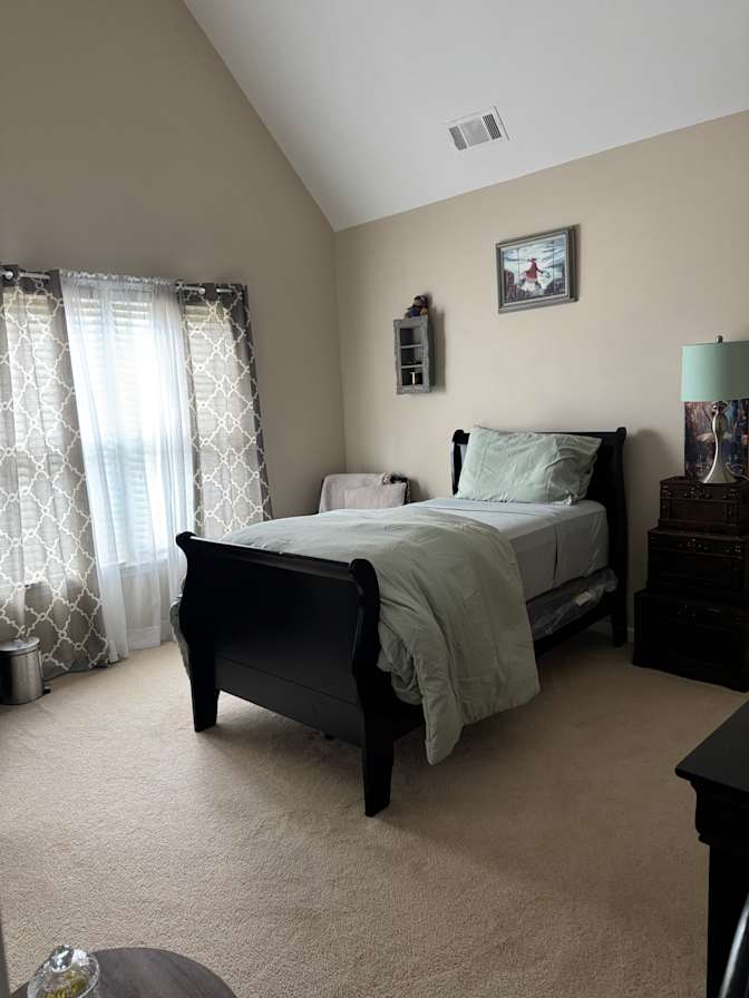 Victoria's room