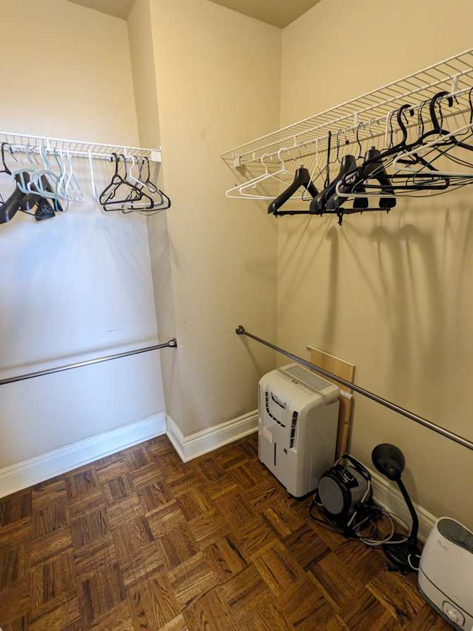 Al's room