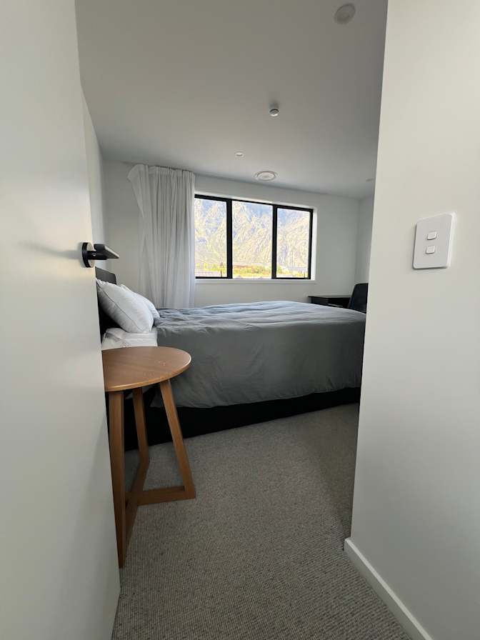 Kris Reid's room