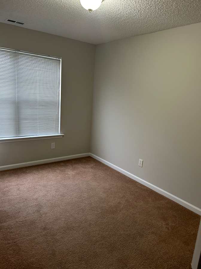 Alcove Rooms's room