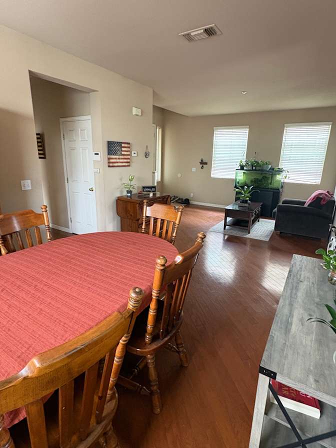 travis's room