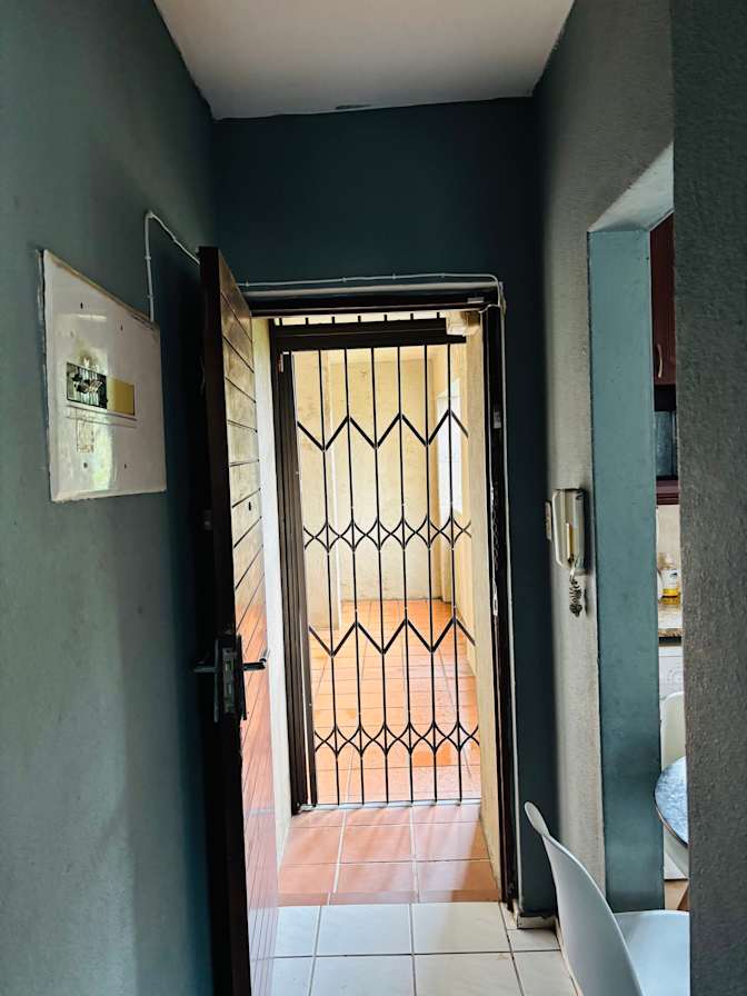 Gracia's room
